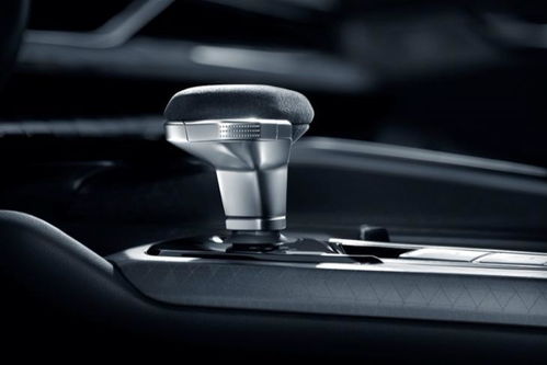 吉利星瑞時(shí)空版正式上市 推兩款車(chē)型售13.27萬(wàn)元起