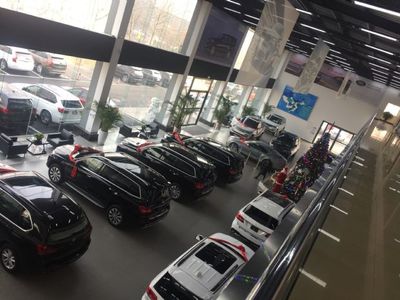 新平行進(jìn)口路虎攬勝美規(guī)版歐規(guī)版行政大型特賣會(huì)，尊享奢華駕乘體驗(yàn)